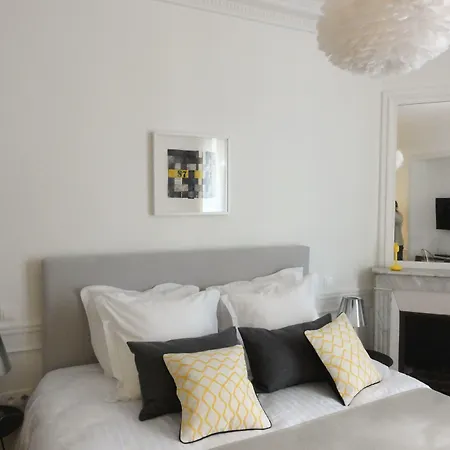 Relais12bis By Eiffel Tower 4*