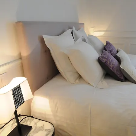 Bed and breakfast Relais12bis By Eiffel Tower París