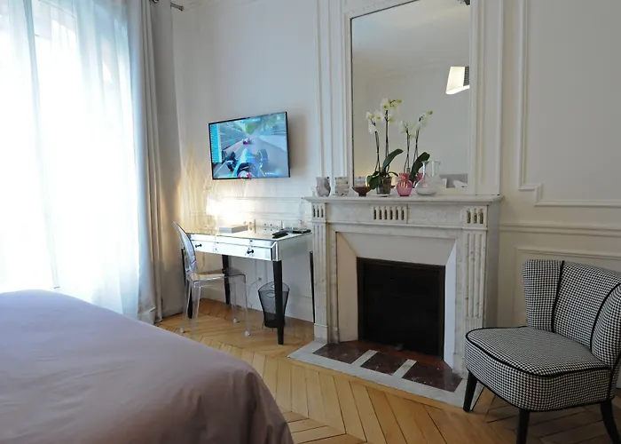 Bed & Breakfast Relais12bis By Eiffel Tower Parijs