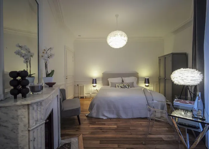 Relais12bis By Eiffel Tower 4*