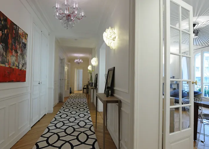 Relais12bis By Eiffel Tower Bed & Breakfast Parijs