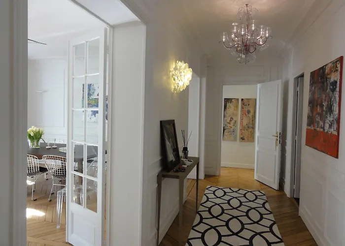 Bed & Breakfast Relais12bis By Eiffel Tower Parijs