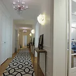 Relais12bis By Eiffel Tower Couette-café Paris