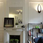 Relais12bis By Eiffel Tower פריז