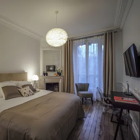 Relais12bis By Eiffel Tower 4*