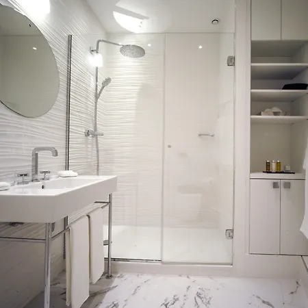 Bed and breakfast Relais12bis By Eiffel Tower
