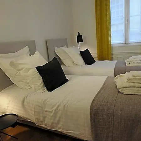 לינה וארוחת בוקר Relais12bis By Eiffel Tower