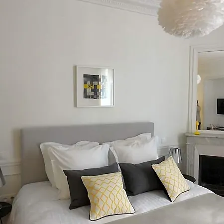 Relais12bis By Eiffel Tower לינה וארוחת בוקר פריז