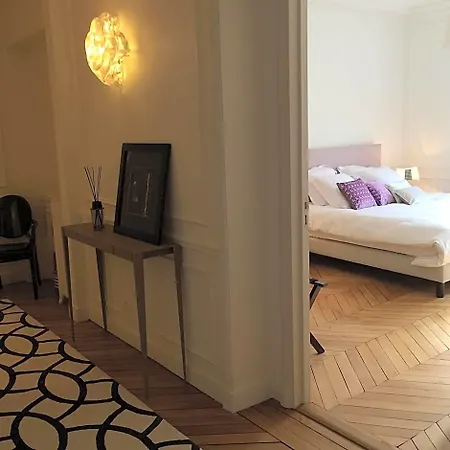Relais12bis By Eiffel Tower Párizs