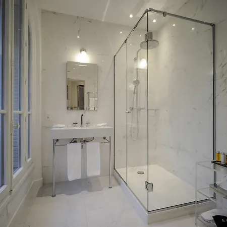 Relais12bis By Eiffel Tower Bed & Breakfast 3*