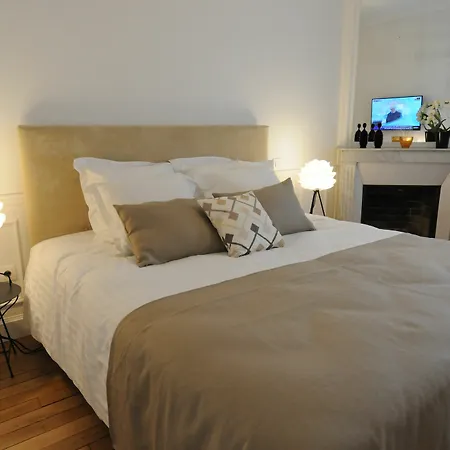 Relais12bis By Eiffel Tower 3* Parijs