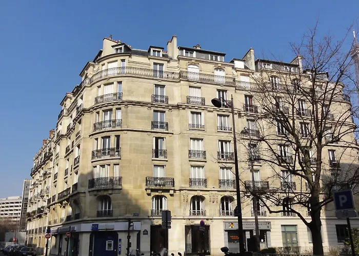 Relais12bis By Eiffel Tower