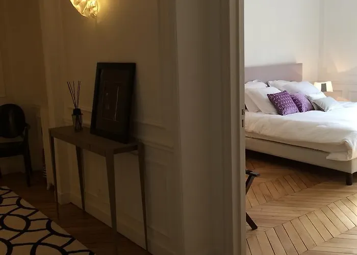 Relais12bis By Eiffel Tower 4* Paris