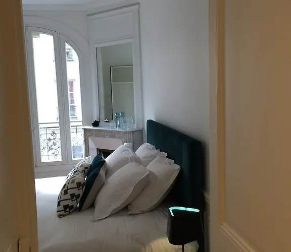 Relais12bis By Eiffel Tower 4*