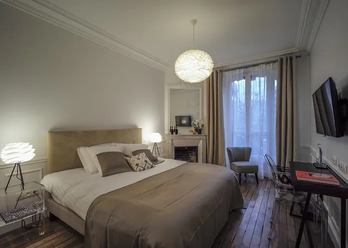 Relais12bis By Eiffel Tower 4*