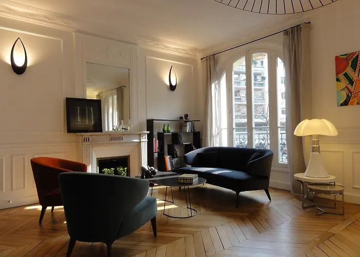 Relais12bis By Eiffel Tower Alojamento de Acomodação e Pequeno-almoço