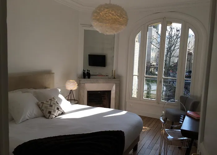 Relais12bis By Eiffel Tower 4*