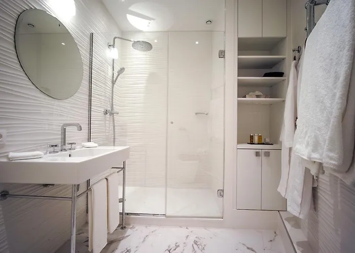 Relais12bis By Eiffel Tower 4*