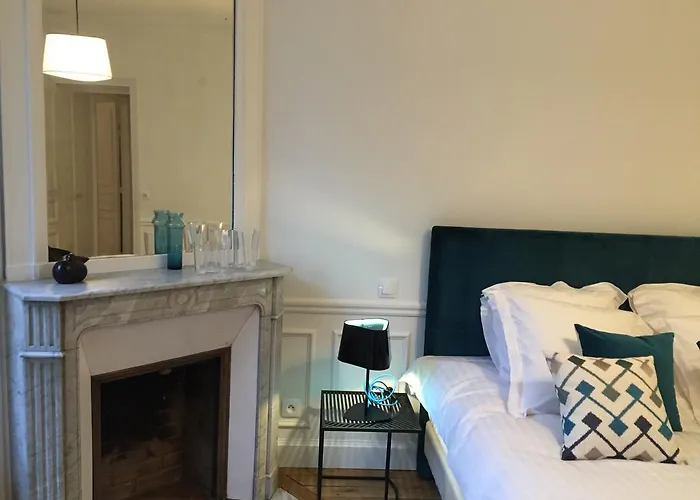 ベッド・アンド・ブレックファスト Relais12bis By Eiffel Tower 4*